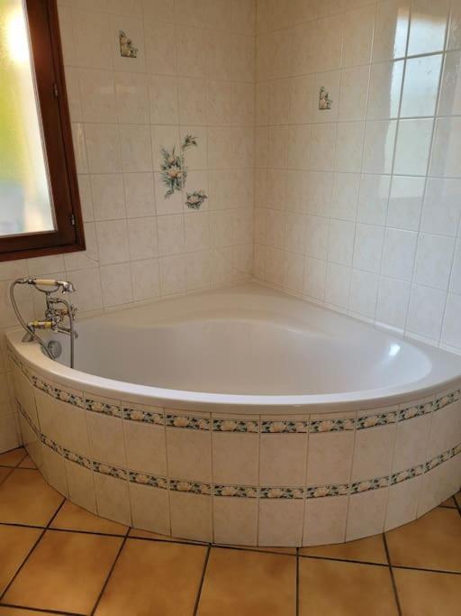 Grand Gites 6 Personnes Uriage Chamrousse Grenoble Revel  Exterior photo